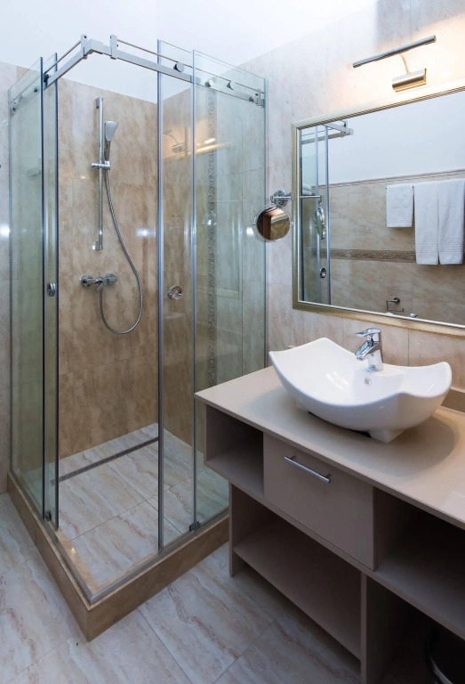 La Strada Boutique Villa
