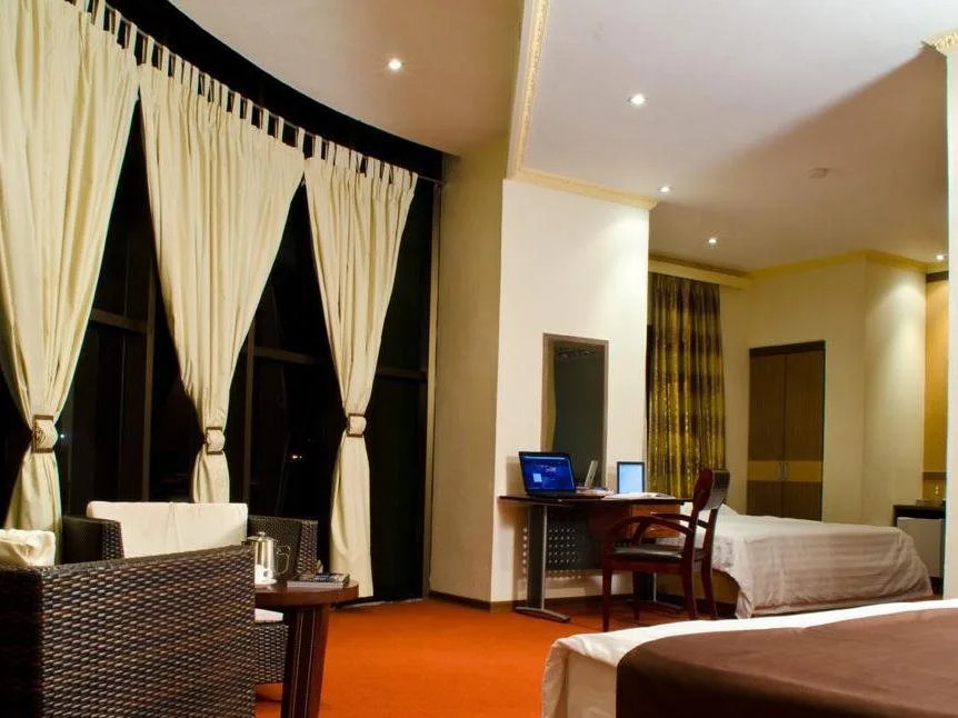 Gold Leaf Hotel