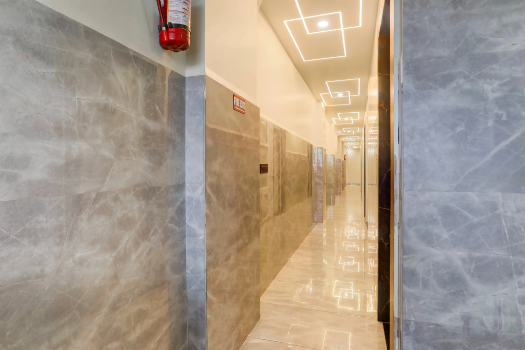Super Hotel O Maharshi Valmiki International