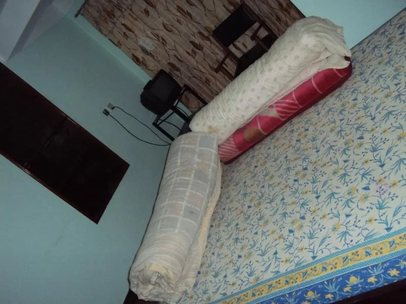 Om Shanti & Lotus Guest House
