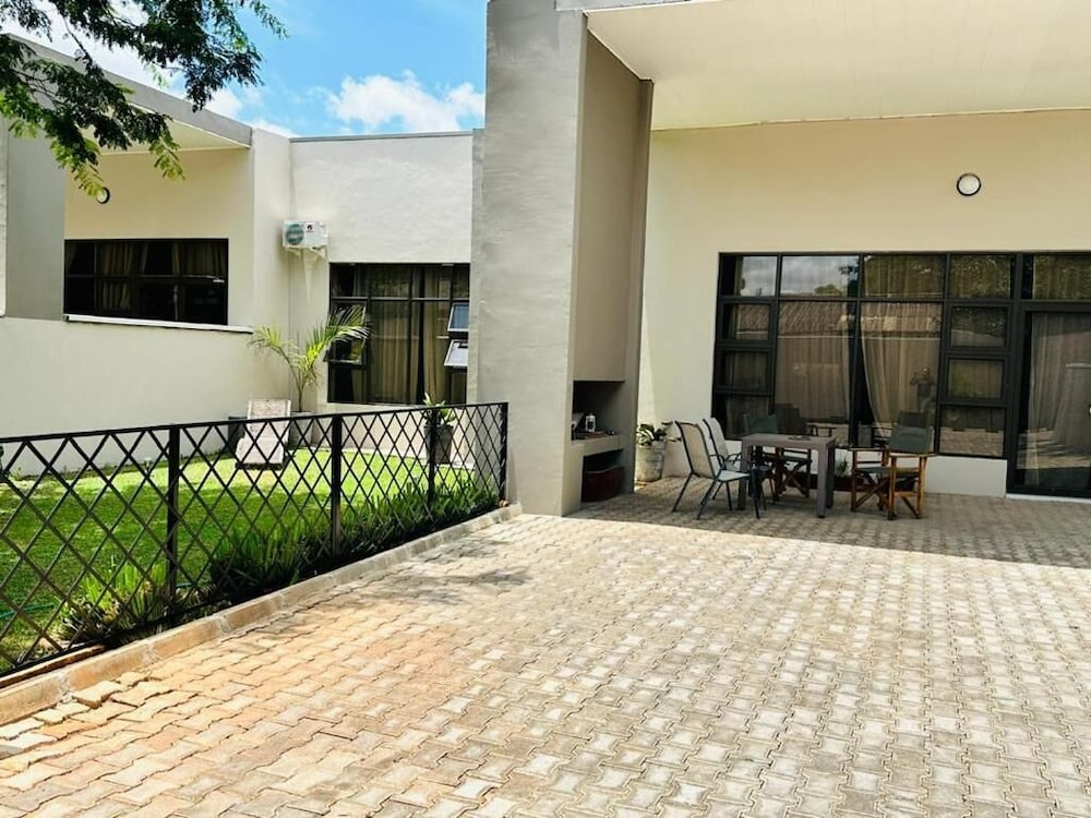 Longhorn Executive Apartments