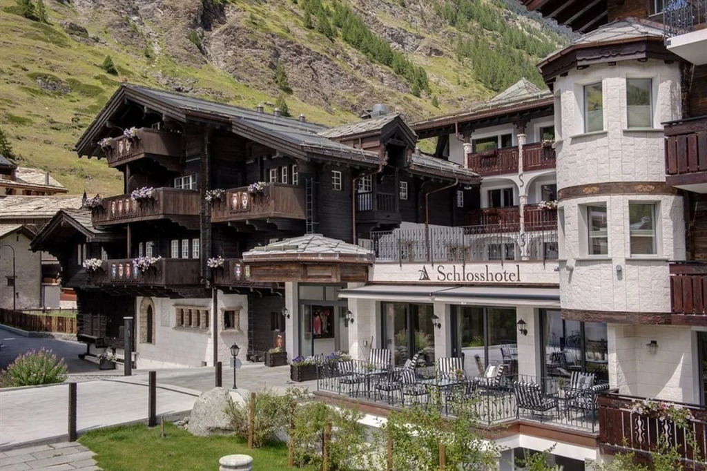 SCHLOSS Zermatt - CBD & Adaptogenic Spa and Sport Hotel