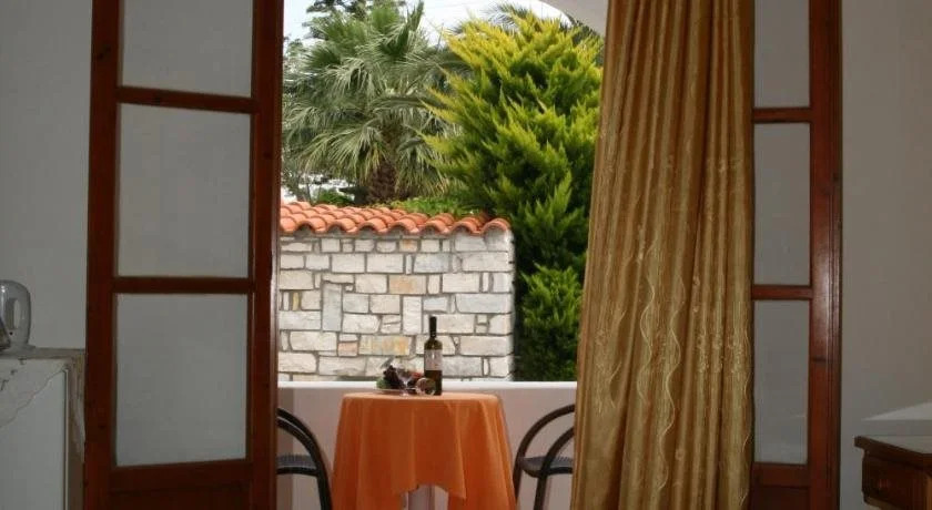Vassiliki Rooms