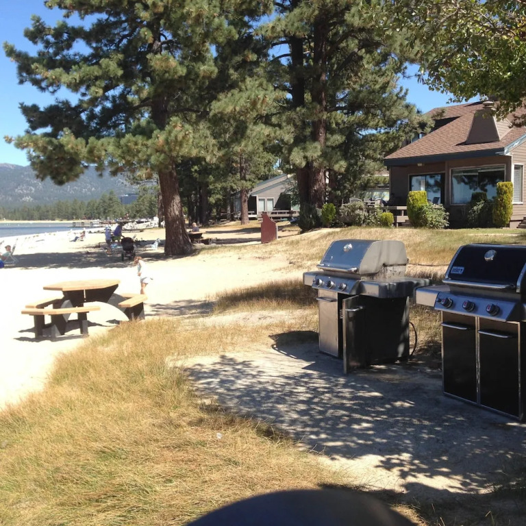 SLT Home Private Beach, Pool & Heavenly Ski Resort 2 Bedrooms 1.5 Bath