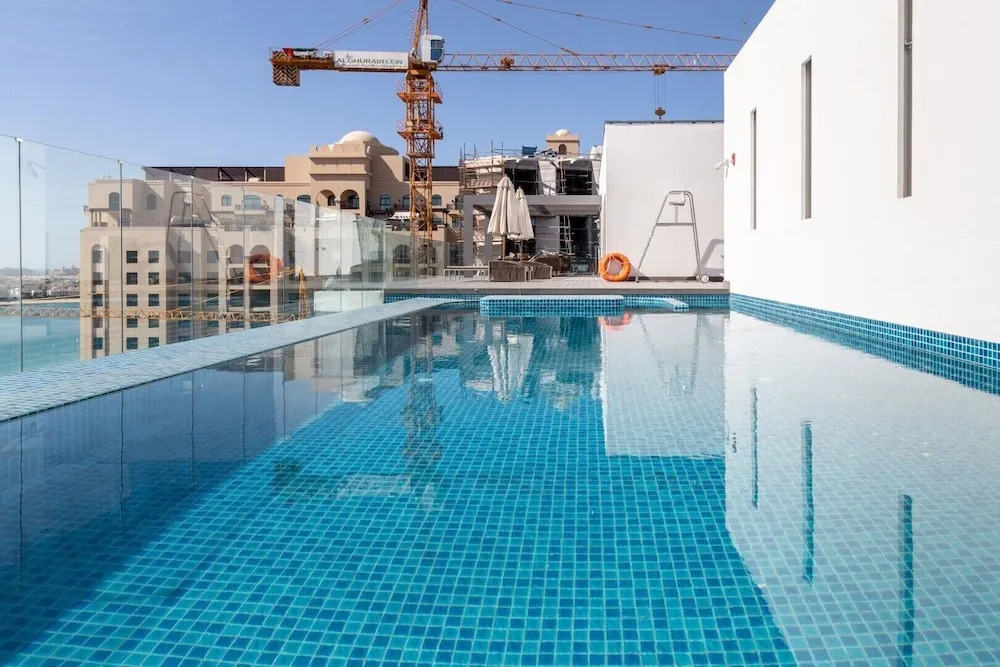 Posh & Spotless 1BR Apartment on Palm Jumeirah