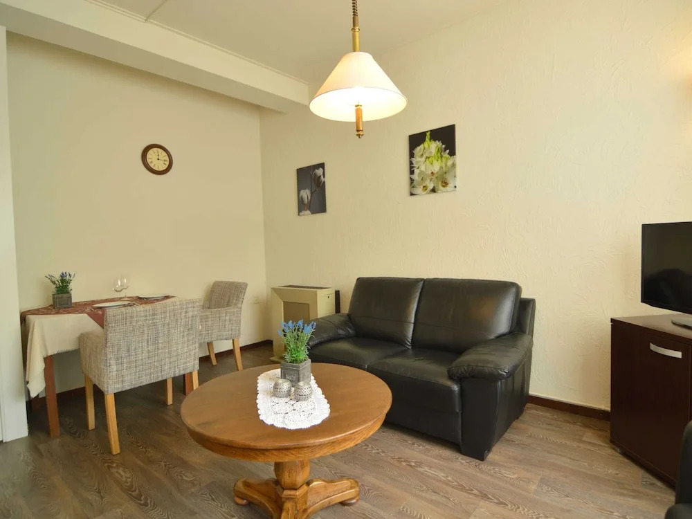 Snug Apartment in Schin op Geul Near Public Pool