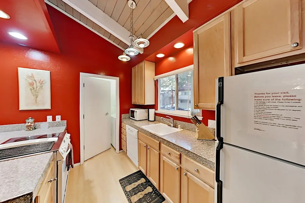 Forest Vista - 2 Minutes To Diamond Peak 3 Bedroom Condo
