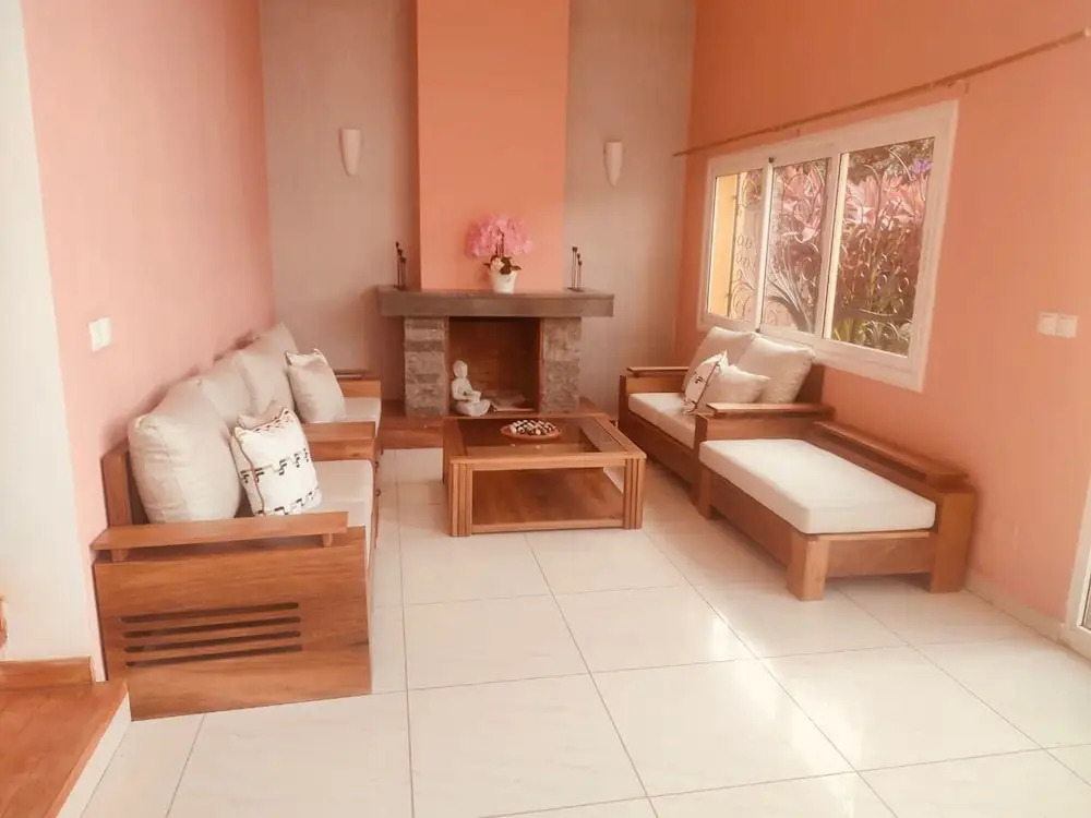 Room in Villa - Comfortable and Welcoming Suite With Terrace Overlooking the Lake