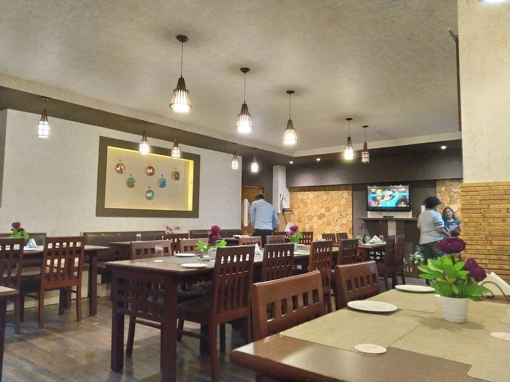 Hotel Centre Point Tezpur