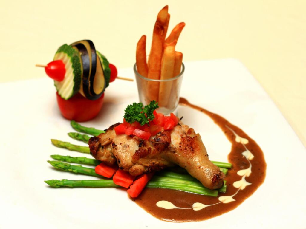 Pinnacle Lumpini Park Hotel