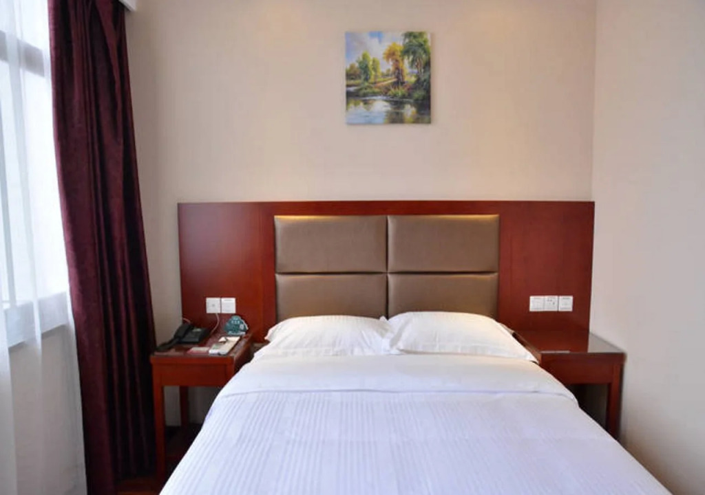 GreenTree Inn Suqian Bawangjuding Square Express Hotel