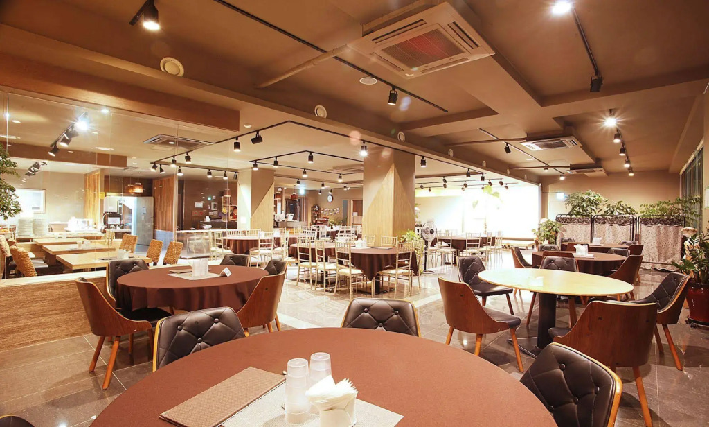 Dawn Beach Hotel