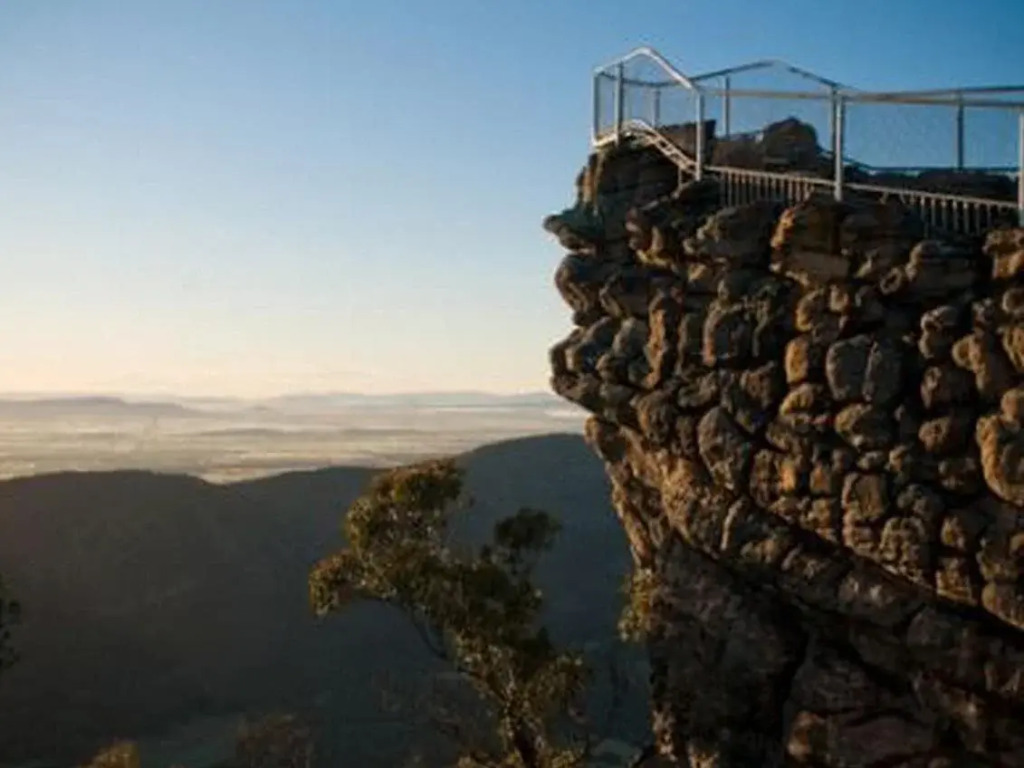 The Ledge Holiday House