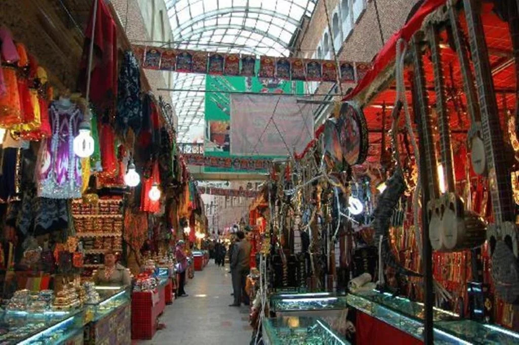 Urumqi Yuelai Inn