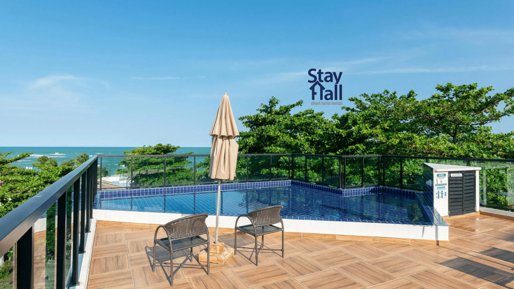Apt Com Piscina Vista Incrivel Equipado 1qt 070b