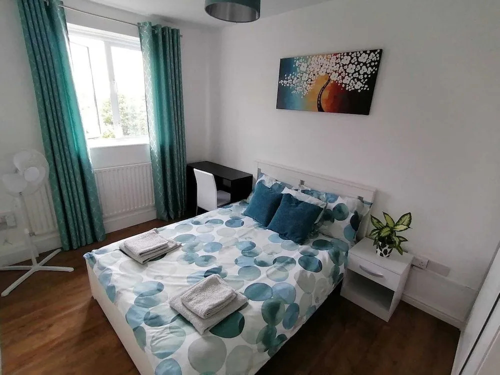 White City Apartment, Your London Stay