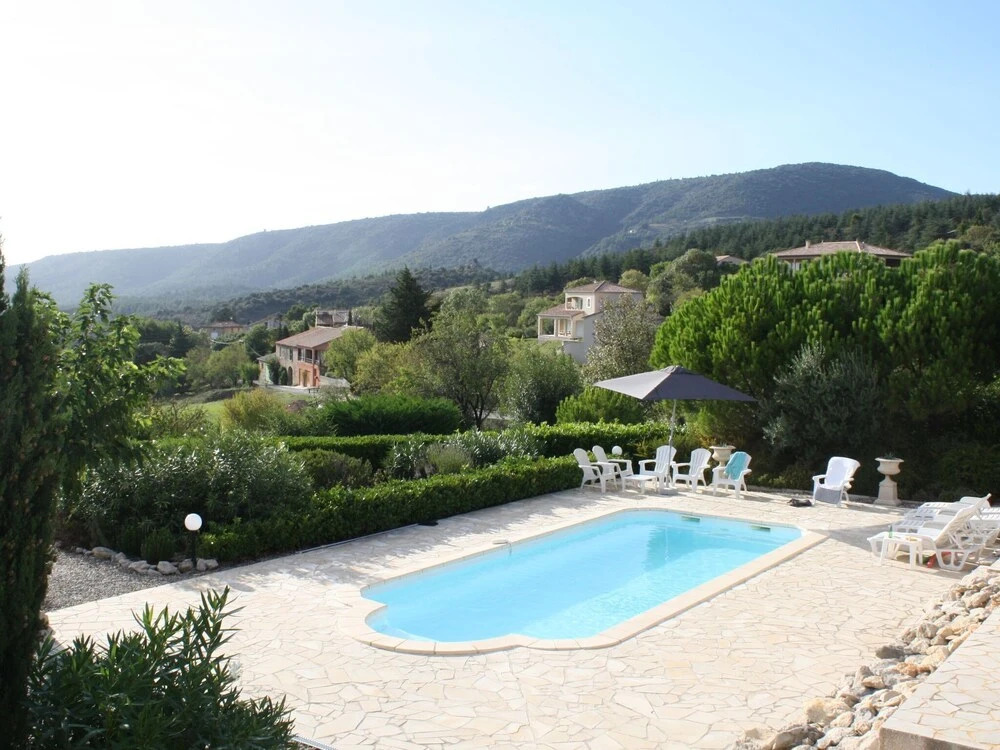 Modern villa in Camplong with private pool