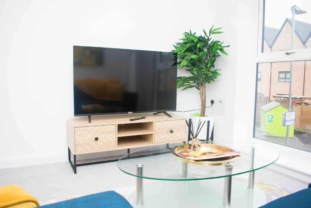 EXOTICSTAY Apartments - New Build - Ultra Luxe 1 bedroom apartment - Smart 4K TV With Ultrafast WiFi & Netflix - City Centre