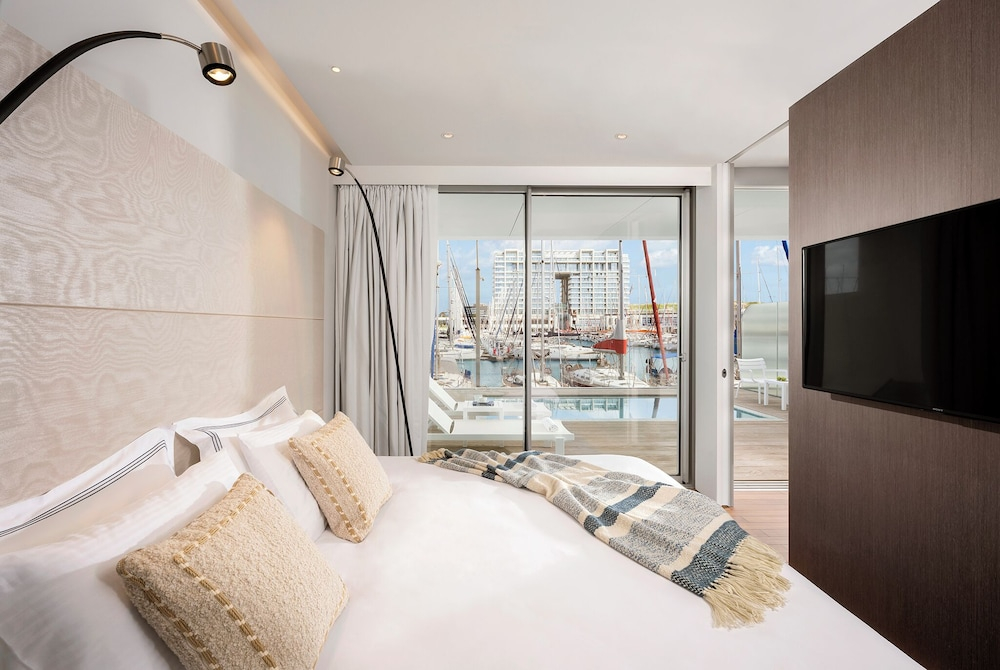 The YACHT - By Fattal Limited Edition