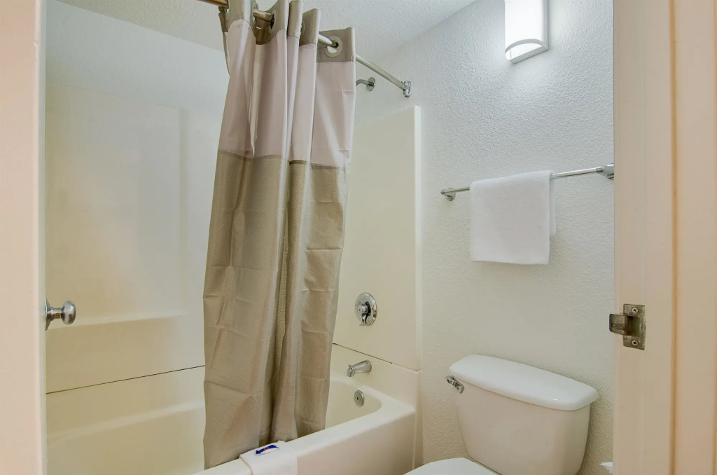 Motel 6-Tacoma, WA - South