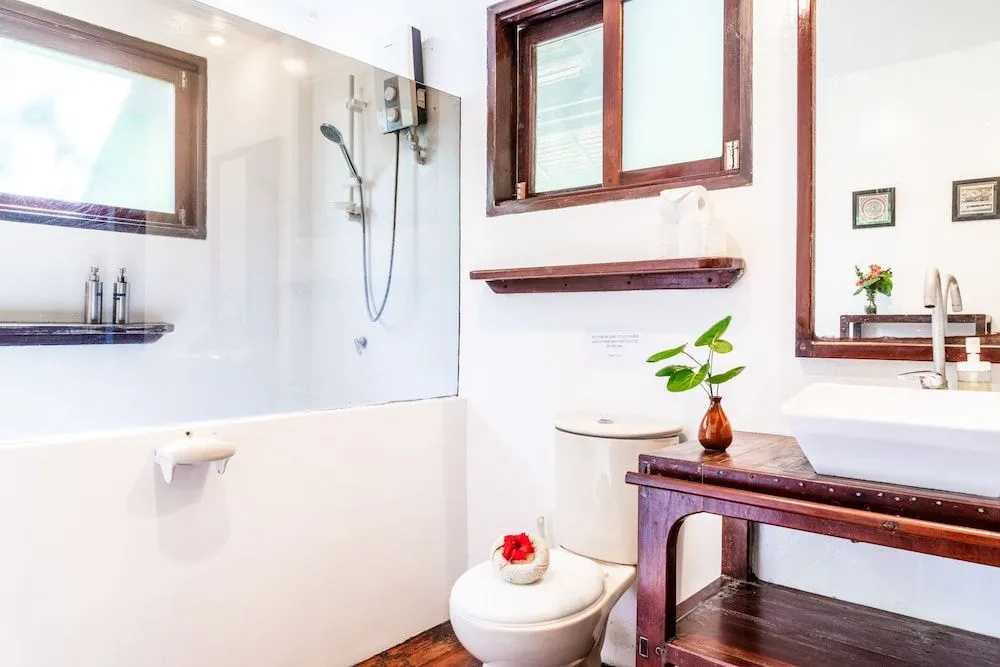 Greenhouse Siargao Roadside Boutique Apartments