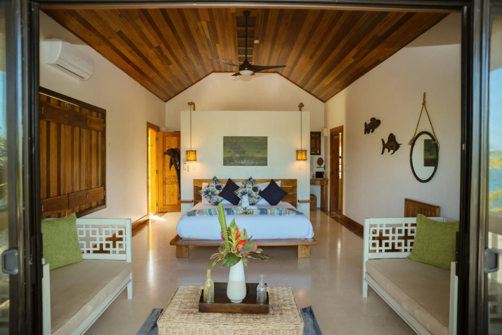 Exclusive Private Island With 360 Degree View of the Ocean