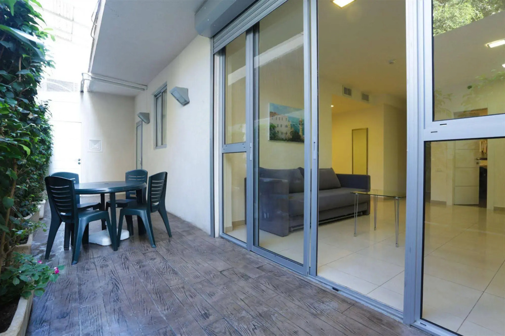 Sea Land Suites - by Echo Hotels