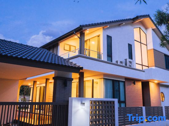 Ma-Umi Chiang Mai pool villa 5 BRs - 10 mins to city center and Airport