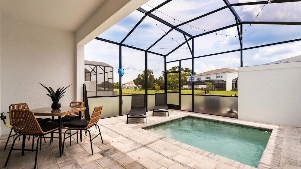 Contemporary 4BR Townhome With Pool & Themed Rooms