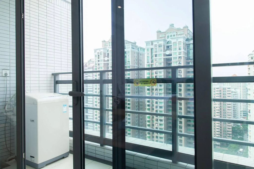 Private-Enjoyed Home Stanley International Apartment