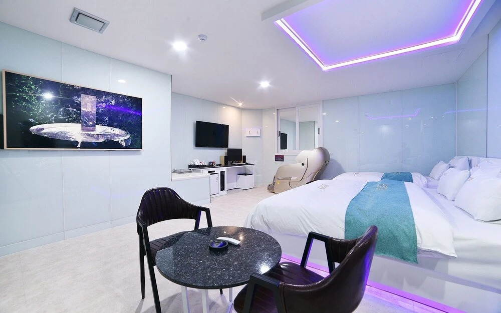 Yeosu San Self Check-in Hotel