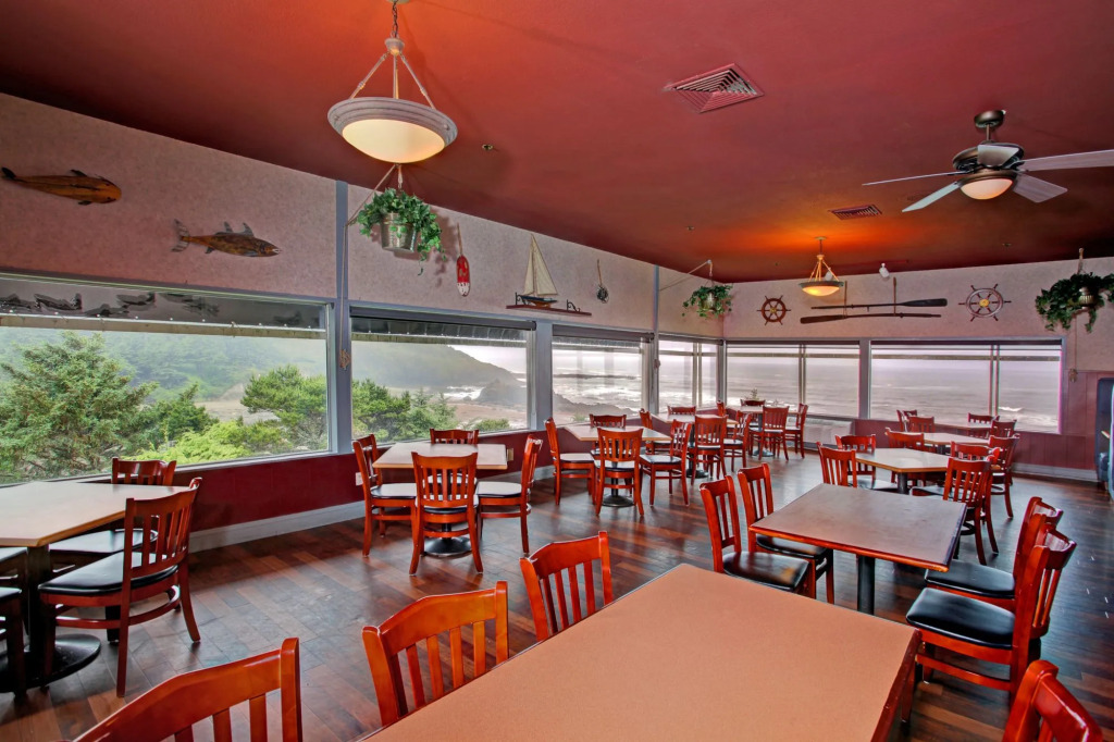 Clarion Inn Surfrider Resort
