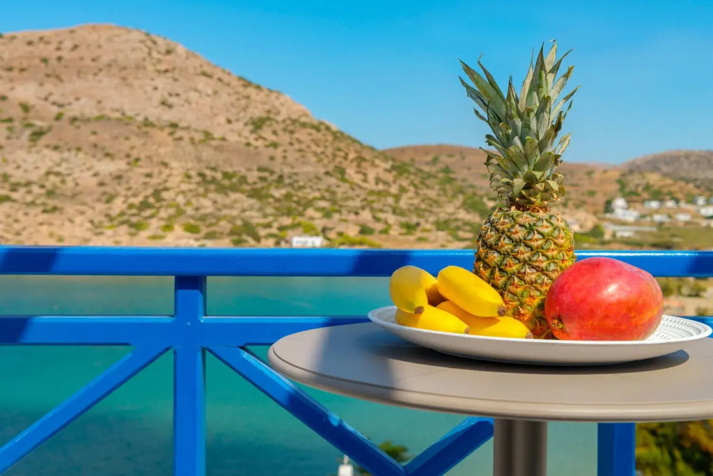 Dolphin Bay Seaside Resort & Suites