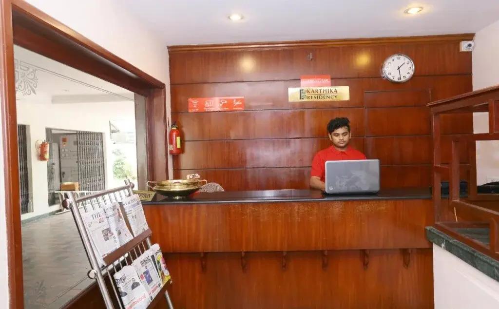 Karthika Residency By OYO Rooms