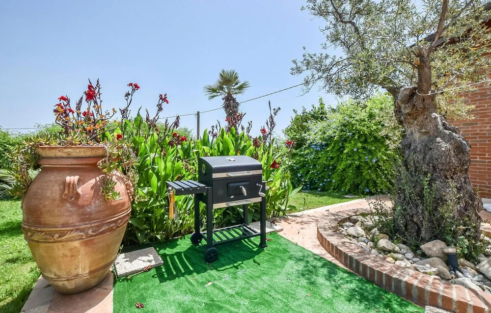 Nice Home in Ispica With Outdoor Swimming Pool, Wifi and 3 Bedrooms