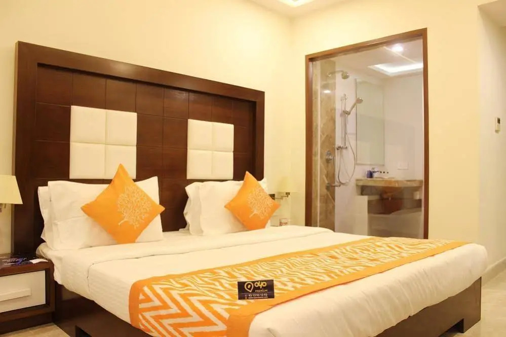 OYO Premium MG Road Trinity