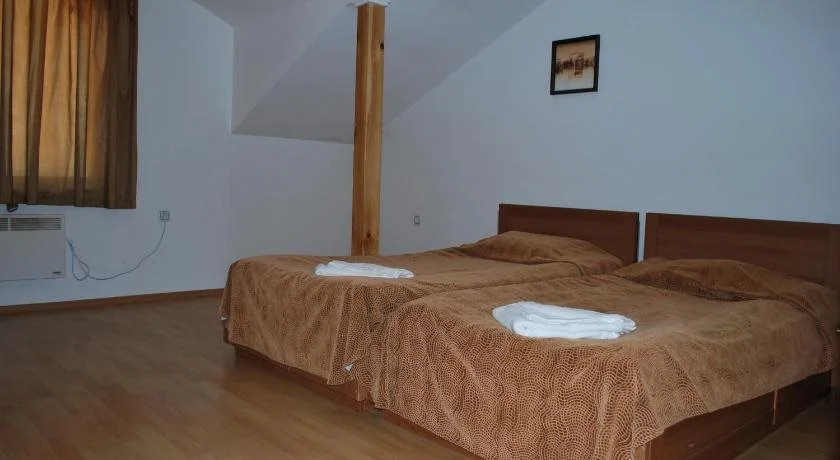Pm Services Riverside Apartments