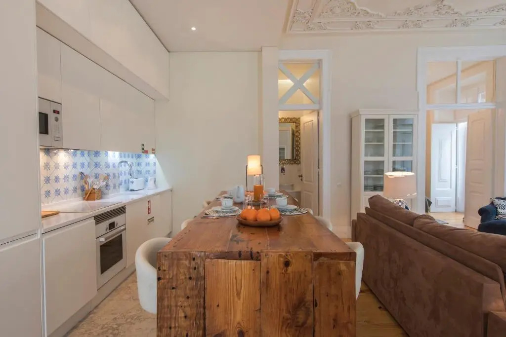 Lovelystay - Cozy Duplex Home in Alfama