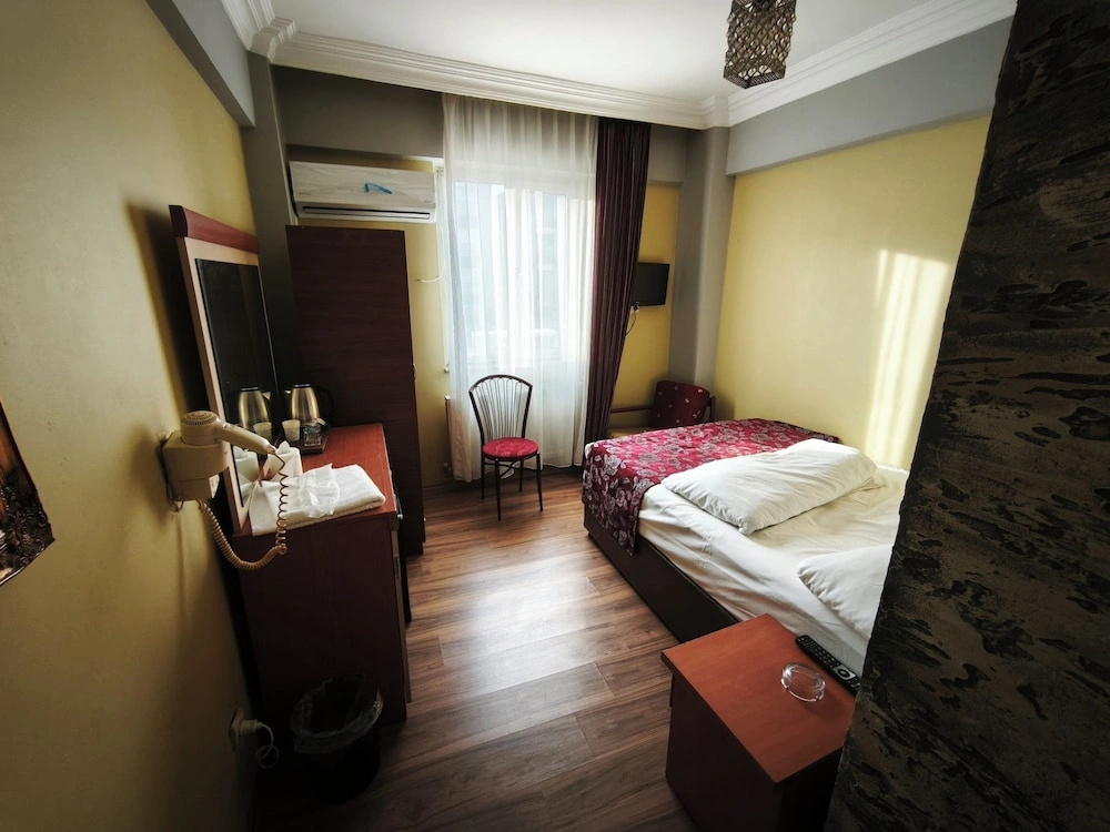 Yılay Otel