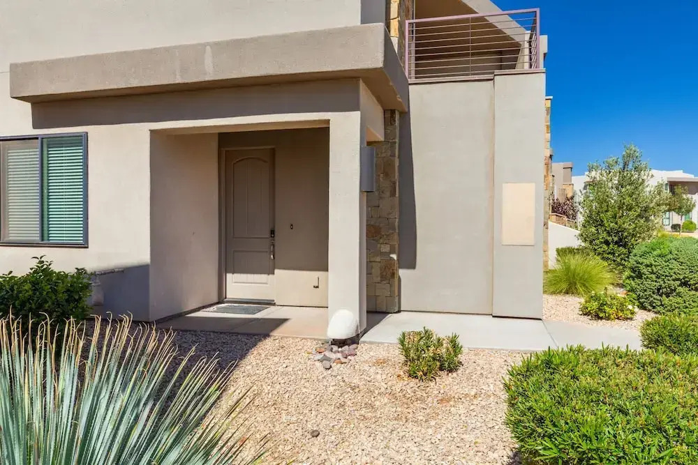 Grand Coral Estate 6 Bedroom Townhouse