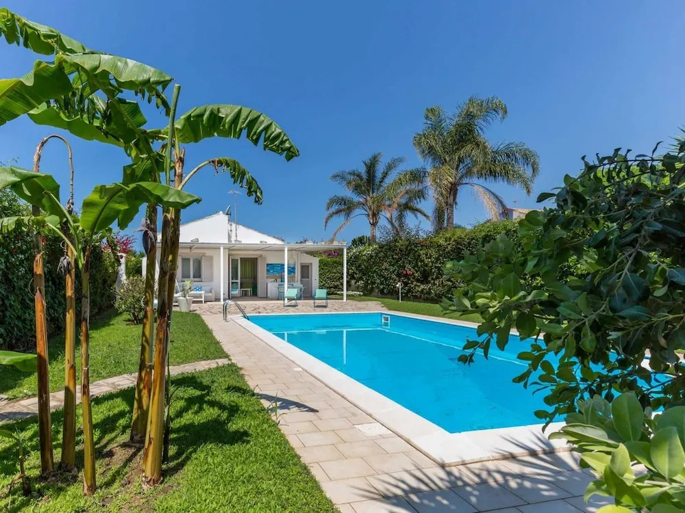 Modern Villa in Scicli Italy with Swimming Pool