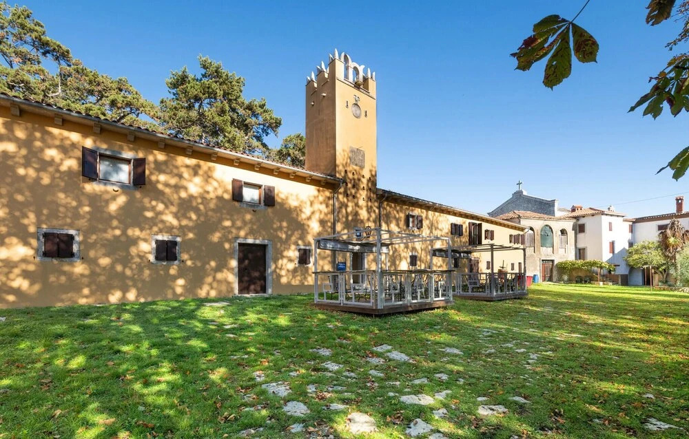 Amazing Apartment in Martinski With Indoor Swimming Pool, Sauna and 2 Bedrooms