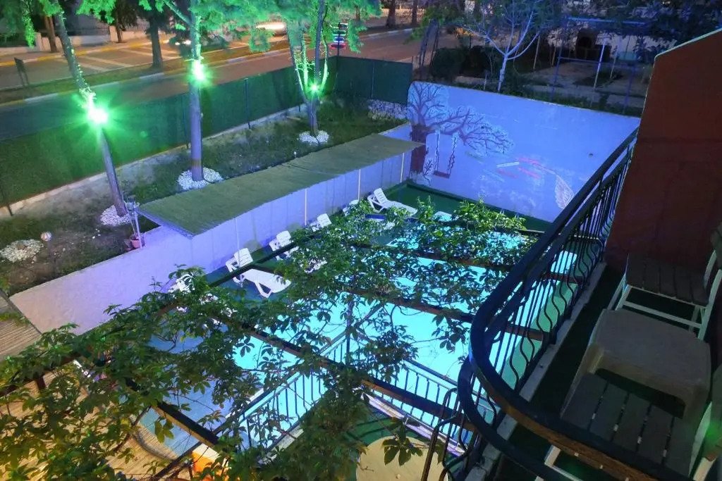 Avalon otel