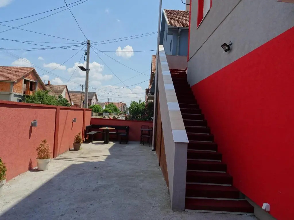 Apartments Vila Brzi & Beka