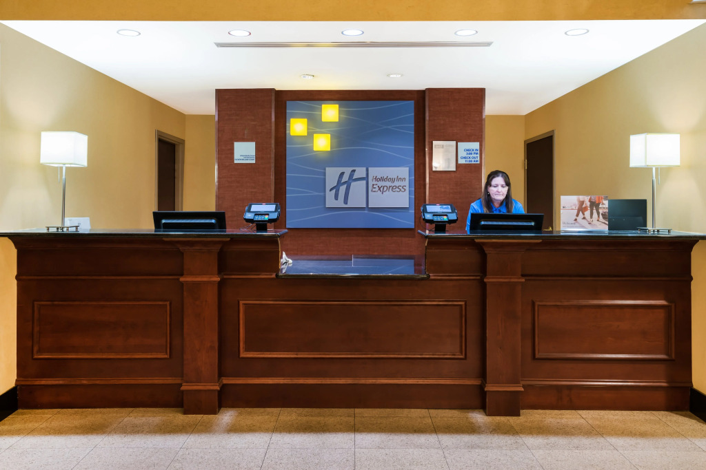 Holiday Inn Express Hotel & Suites-North East by IHG
