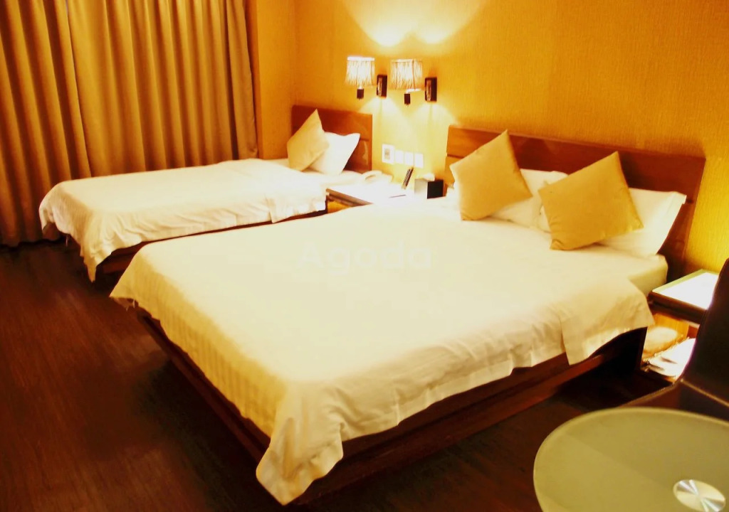 Sunny Day Hotel