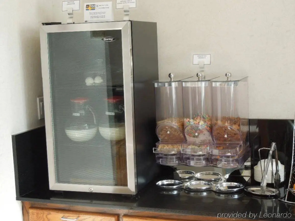 Best Western Fort Worth Inn & Suites