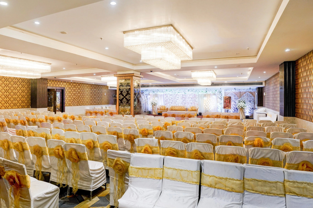 Townhouse PBG Mall Vashi