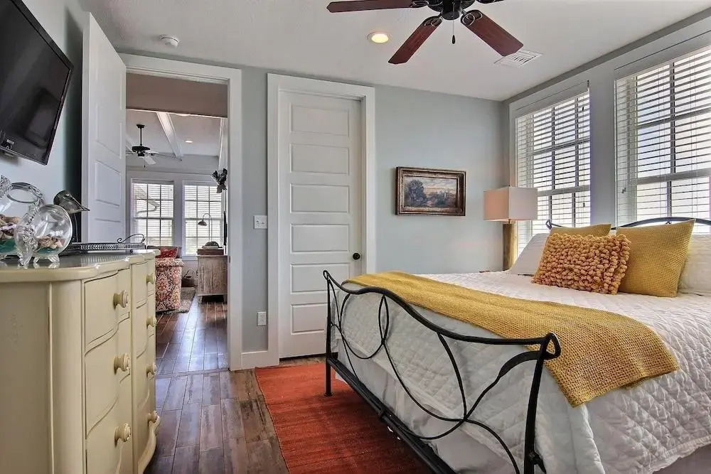 C View-1 Bedroom