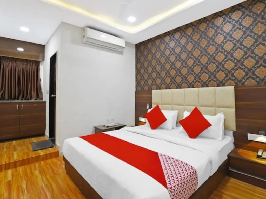 OYO Flagship 84101 Hotel Avens Inn
